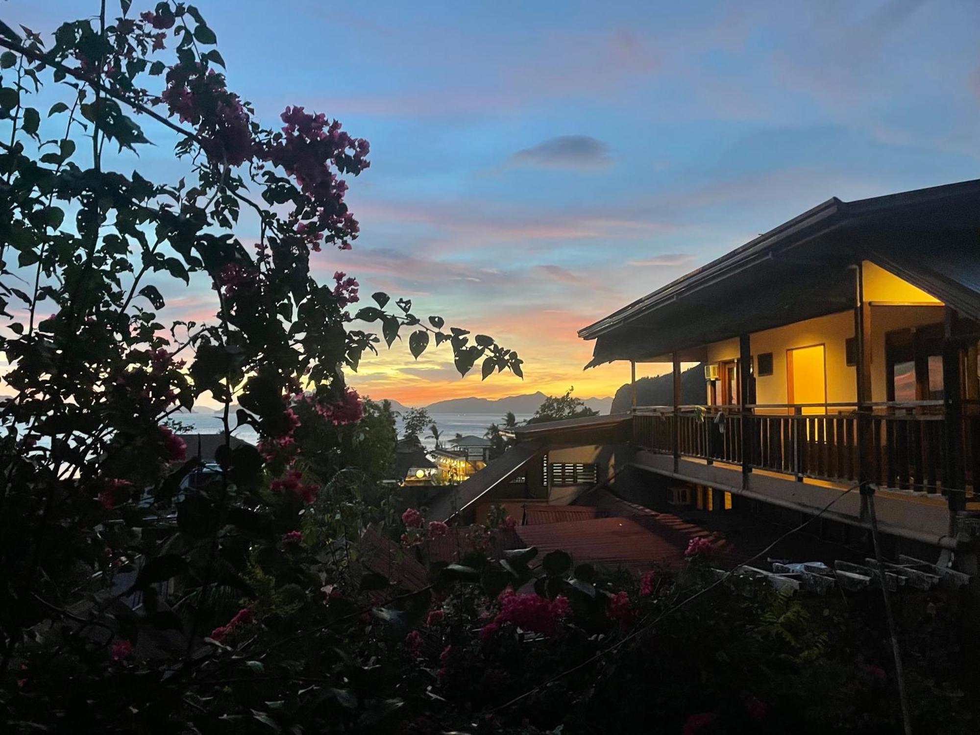Novie'S Tourist Inn El Nido Zewnętrze zdjęcie