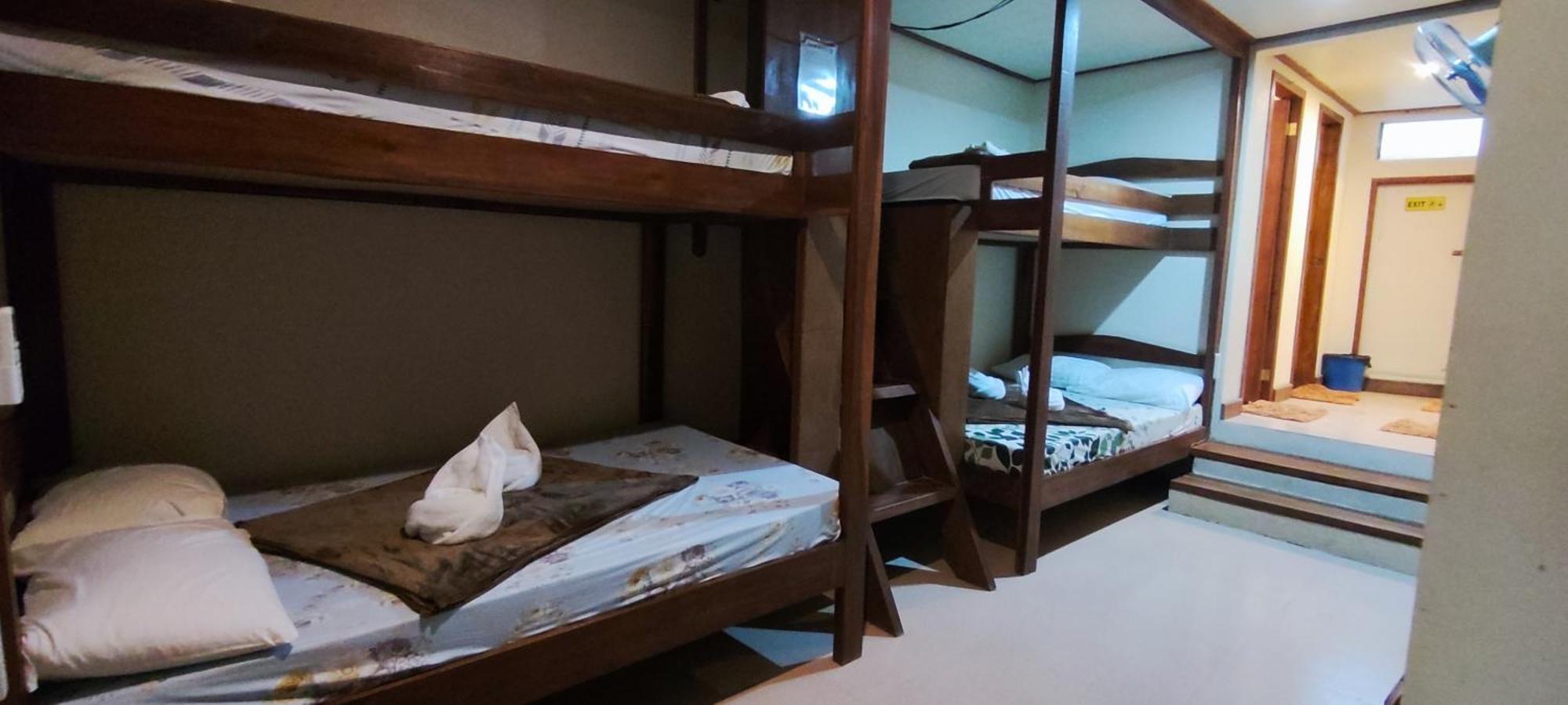 Novie'S Tourist Inn El Nido Zewnętrze zdjęcie