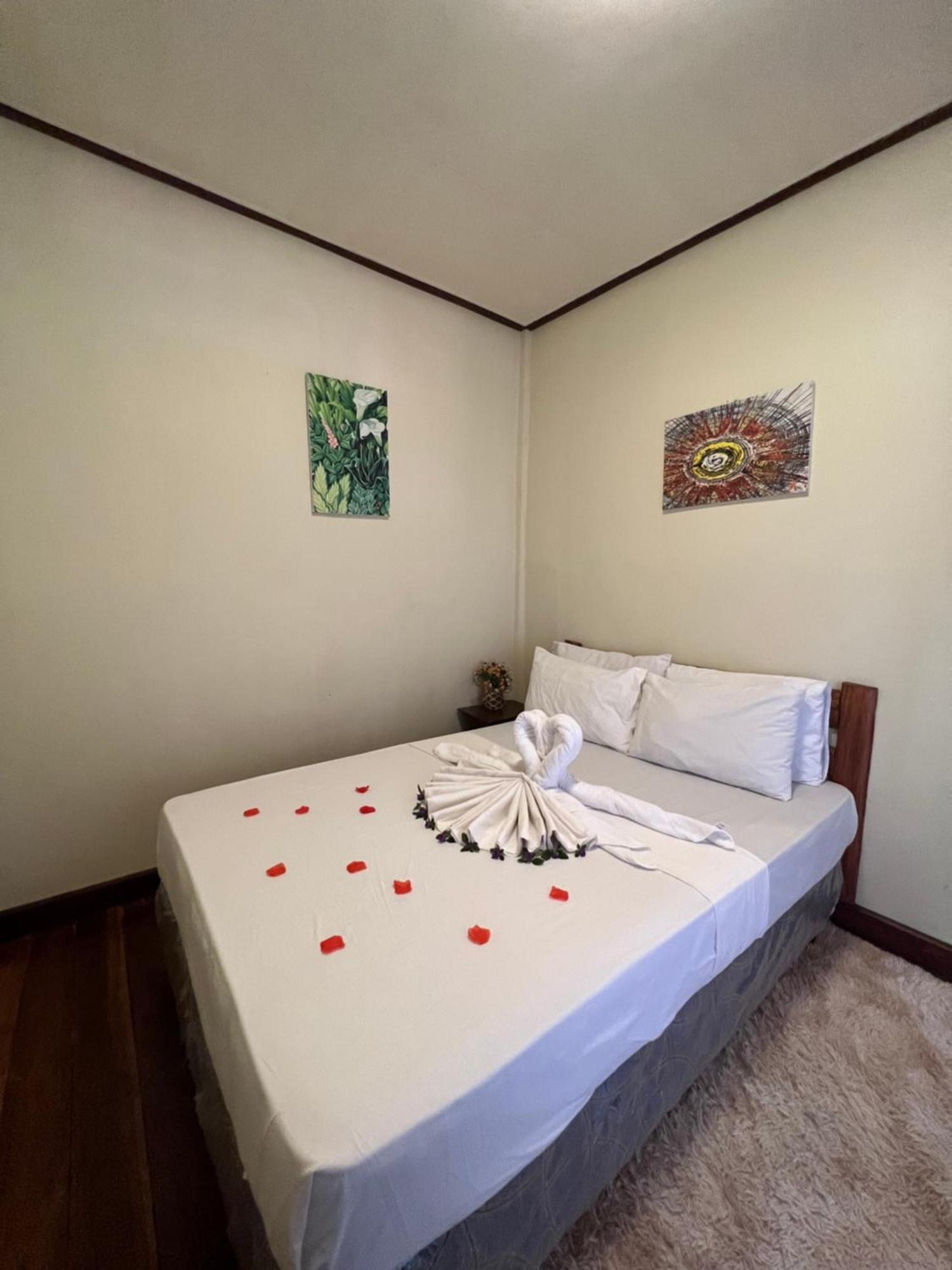 Novie'S Tourist Inn El Nido Zewnętrze zdjęcie